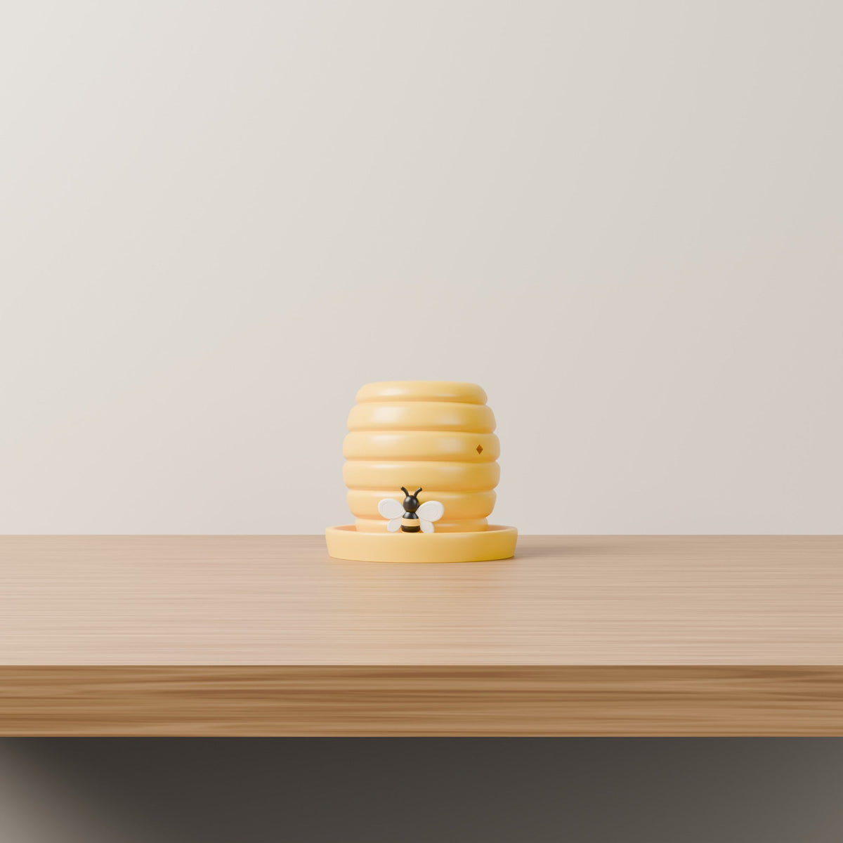 Beehive Planter – Honey Skep Pot with Bumblebee - Northern Foundry