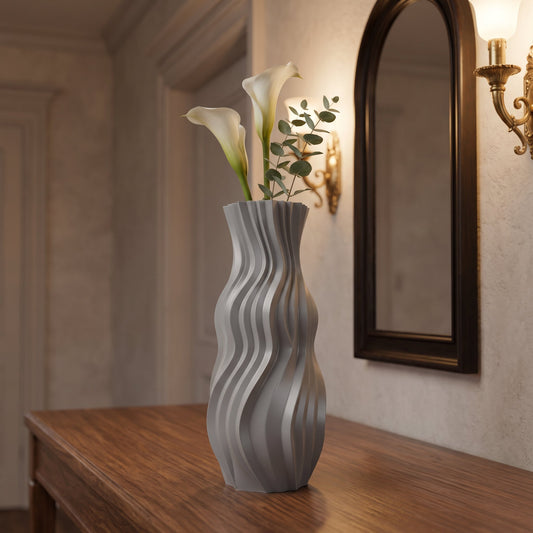 Belluno Wavy Flower Vase – Modern Sculptural Vase - Northern Foundry